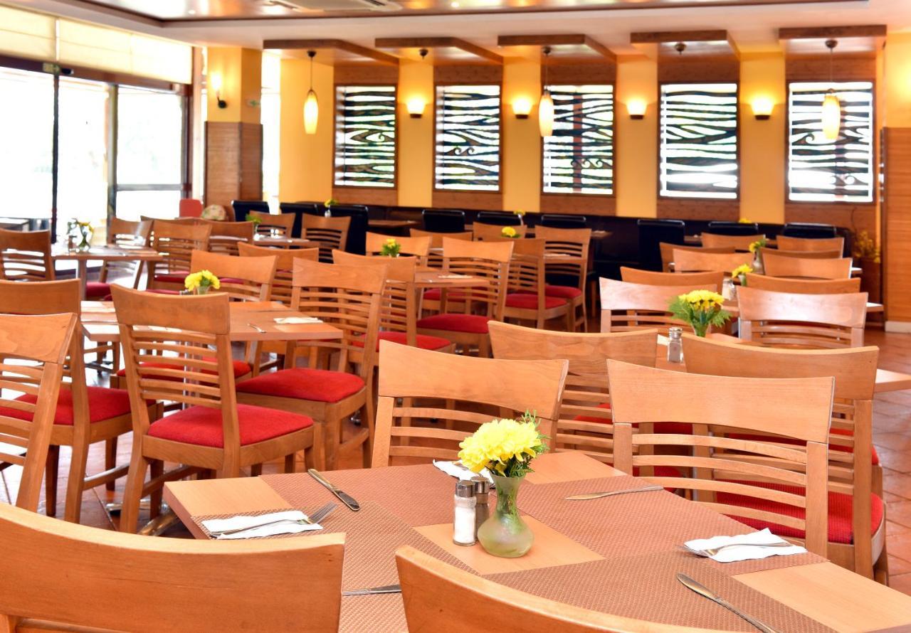 Hotel Malibu Albena Bagian luar foto