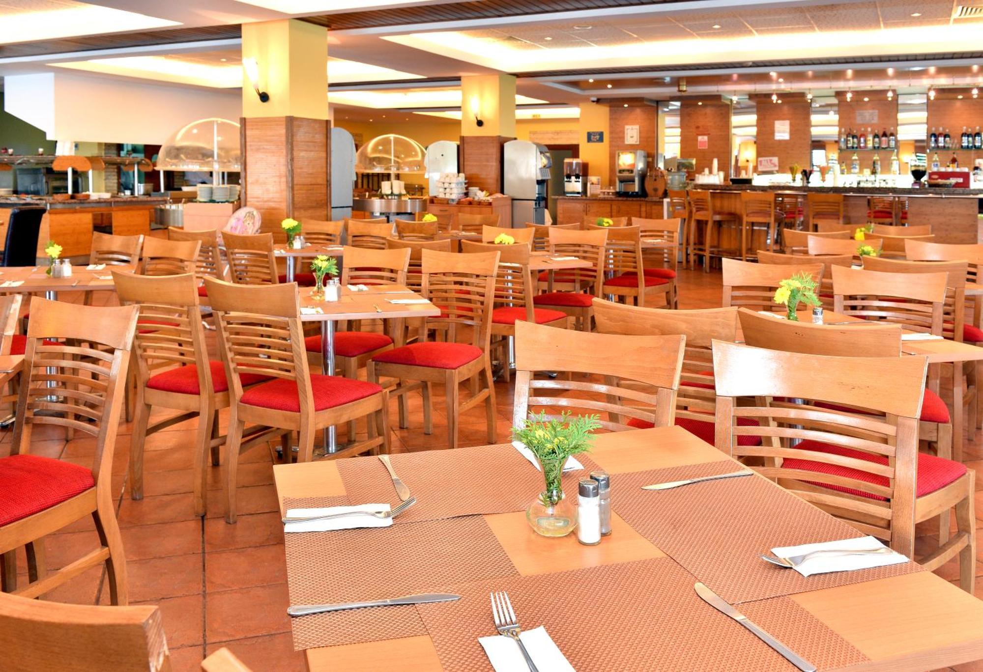 Hotel Malibu Albena Bagian luar foto