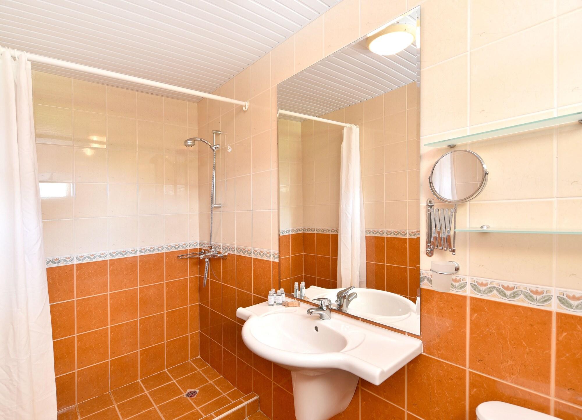Hotel Malibu Albena Bagian luar foto