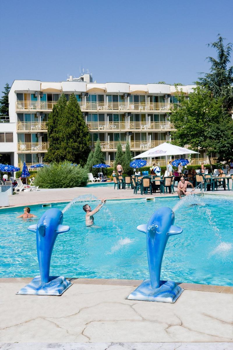 Hotel Malibu Albena Bagian luar foto