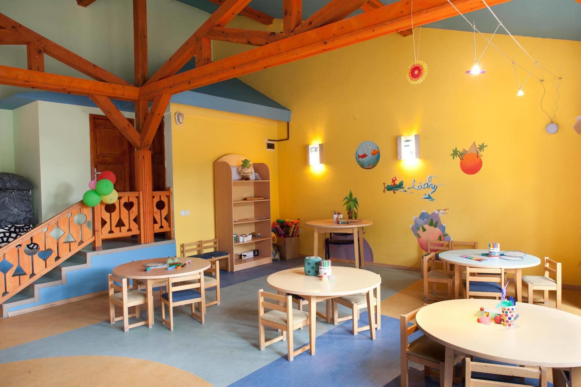 Hotel Malibu Albena Bagian luar foto